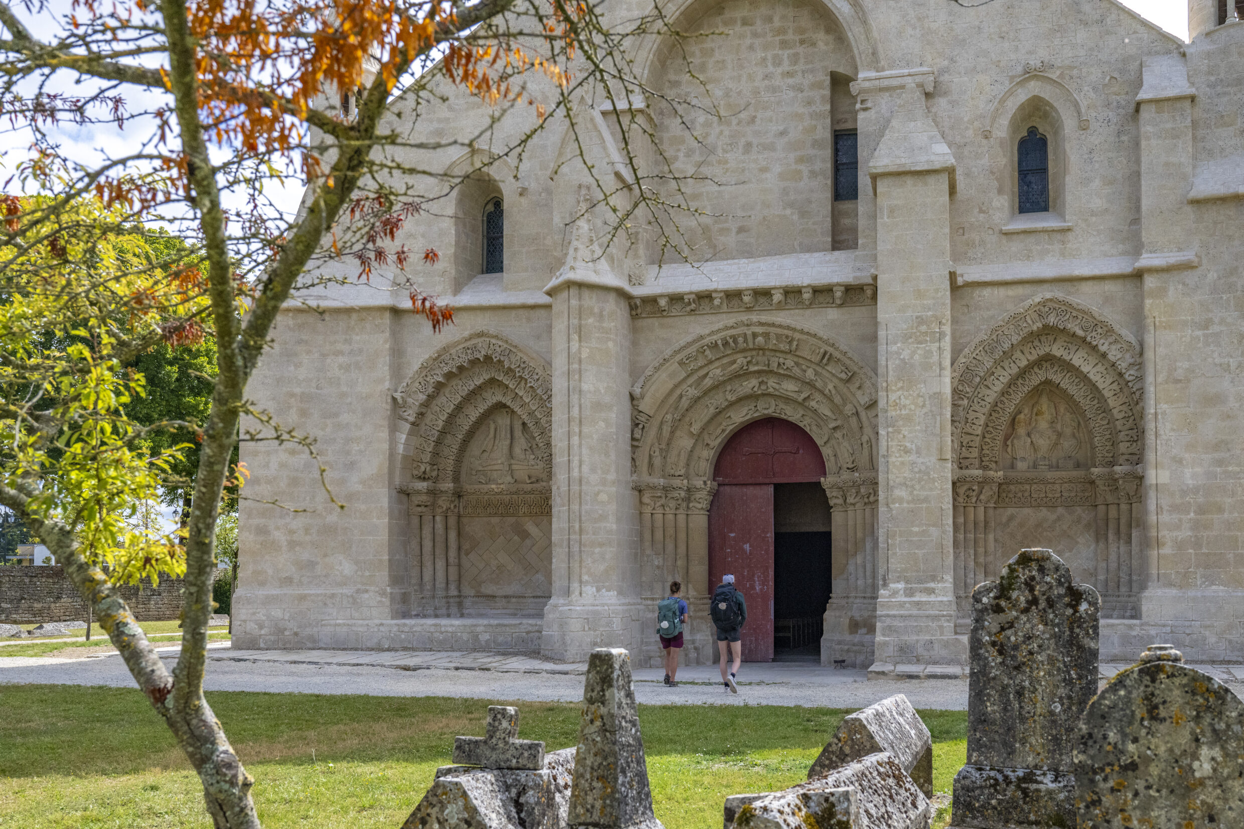 Eglise-Saint-Pierre - Aulnay ©JJGelbart