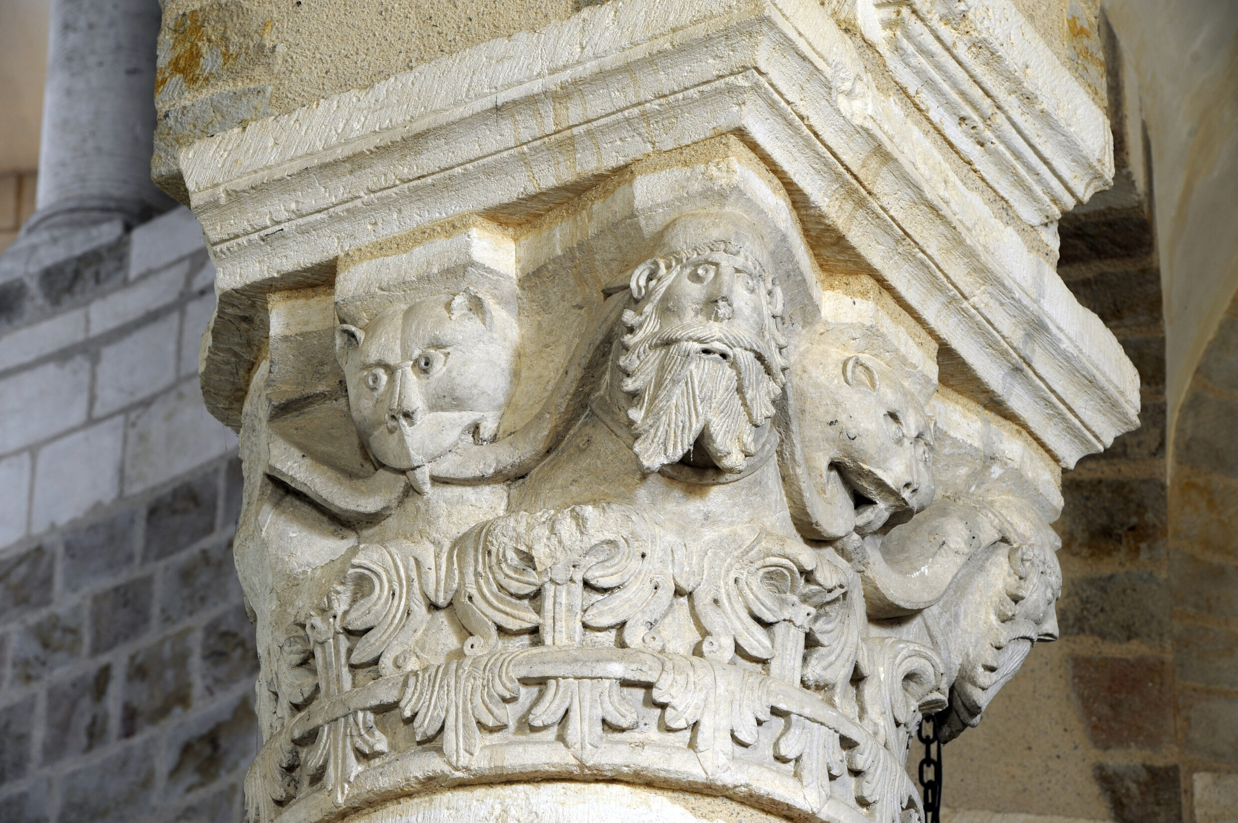 basilique Saint-Etienne Neuvy St Sépulchre