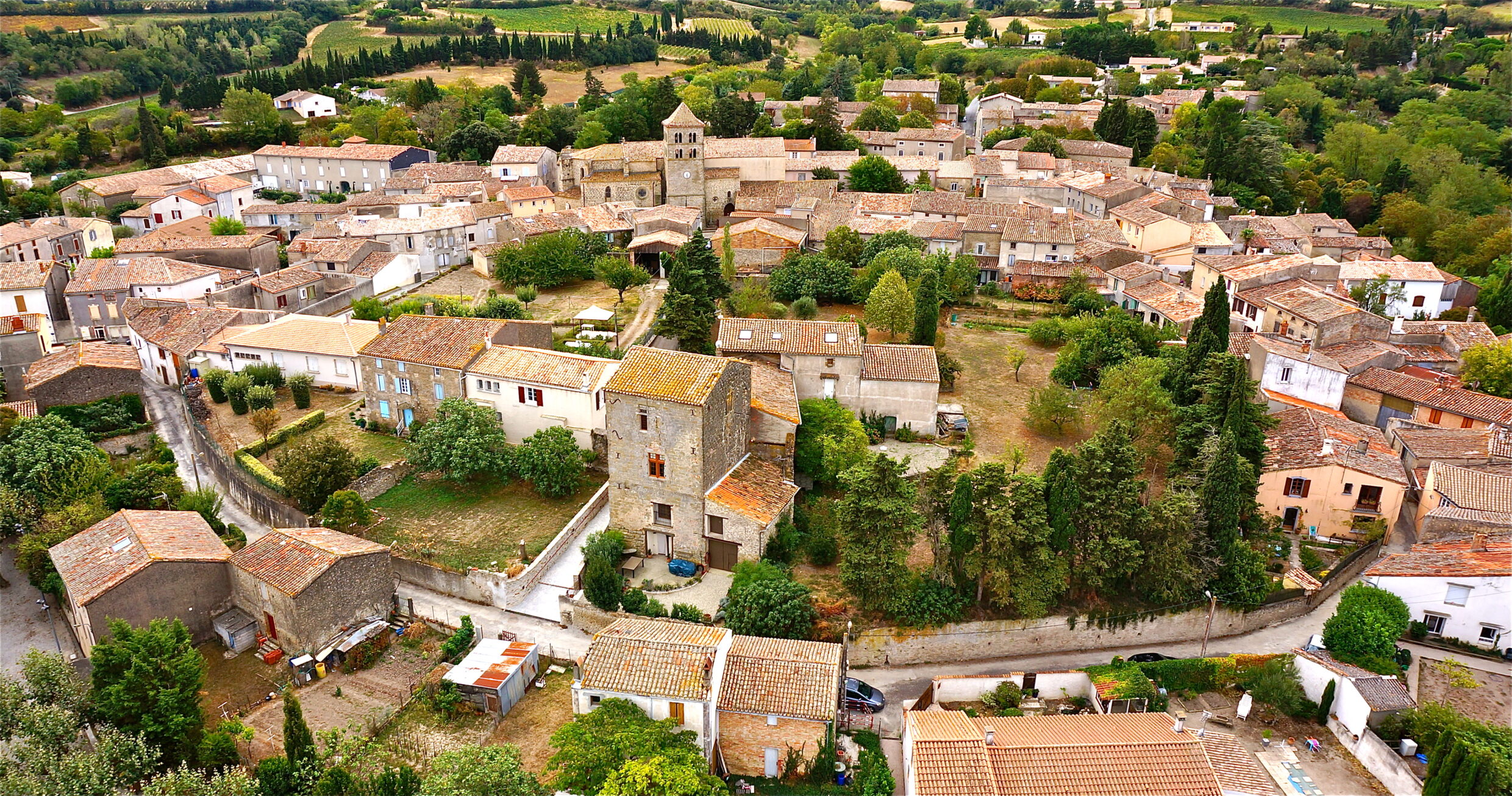 Vue aérienne Arzens ©AFCC