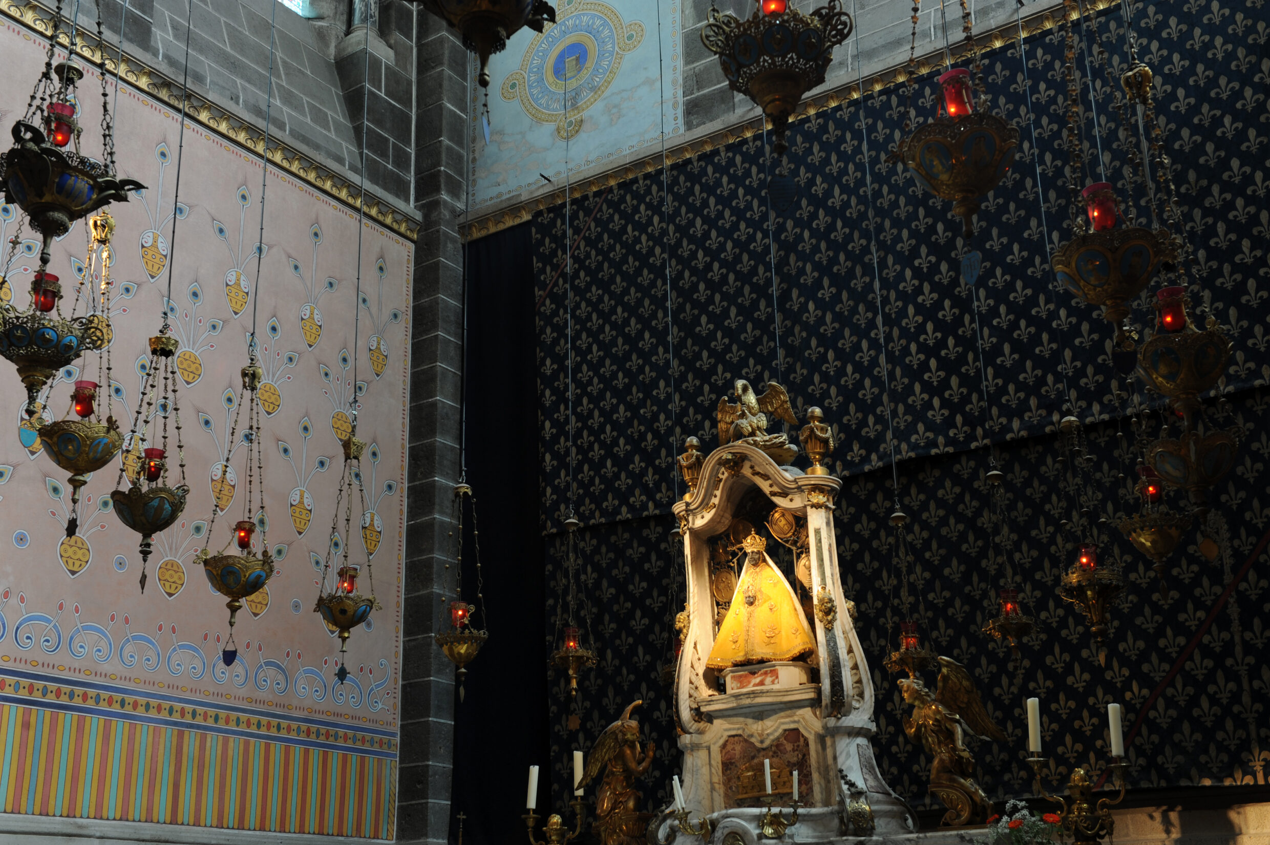 Vierge parée Le Puy