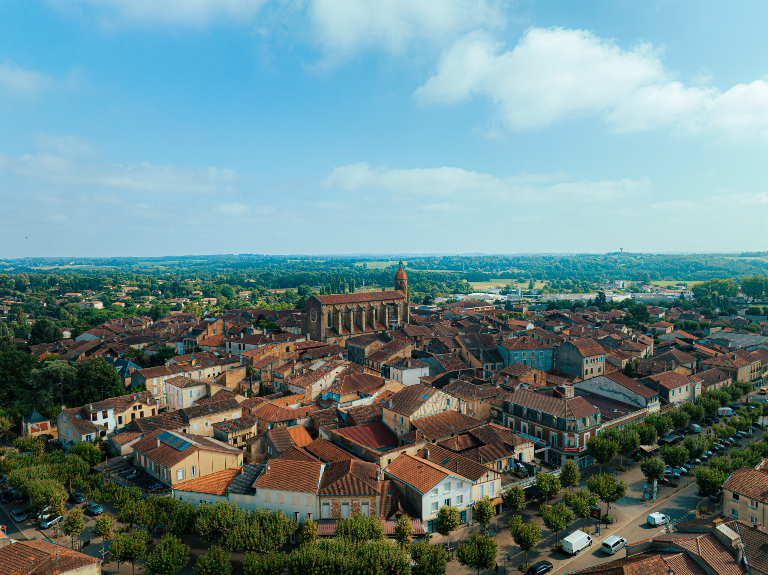 Vue aérienne - Eauze ©OT Armagnac &d'Artagnan