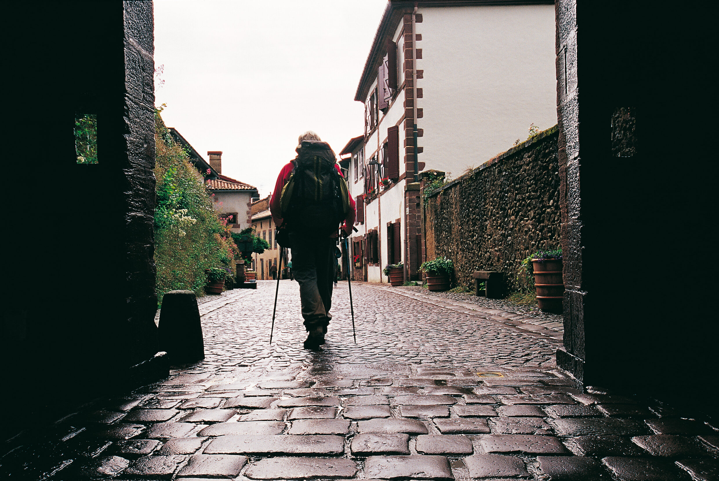 Porte Saint-Jacques - Saint-Jean-Pied-de-Port ©AFCC JJGelbart