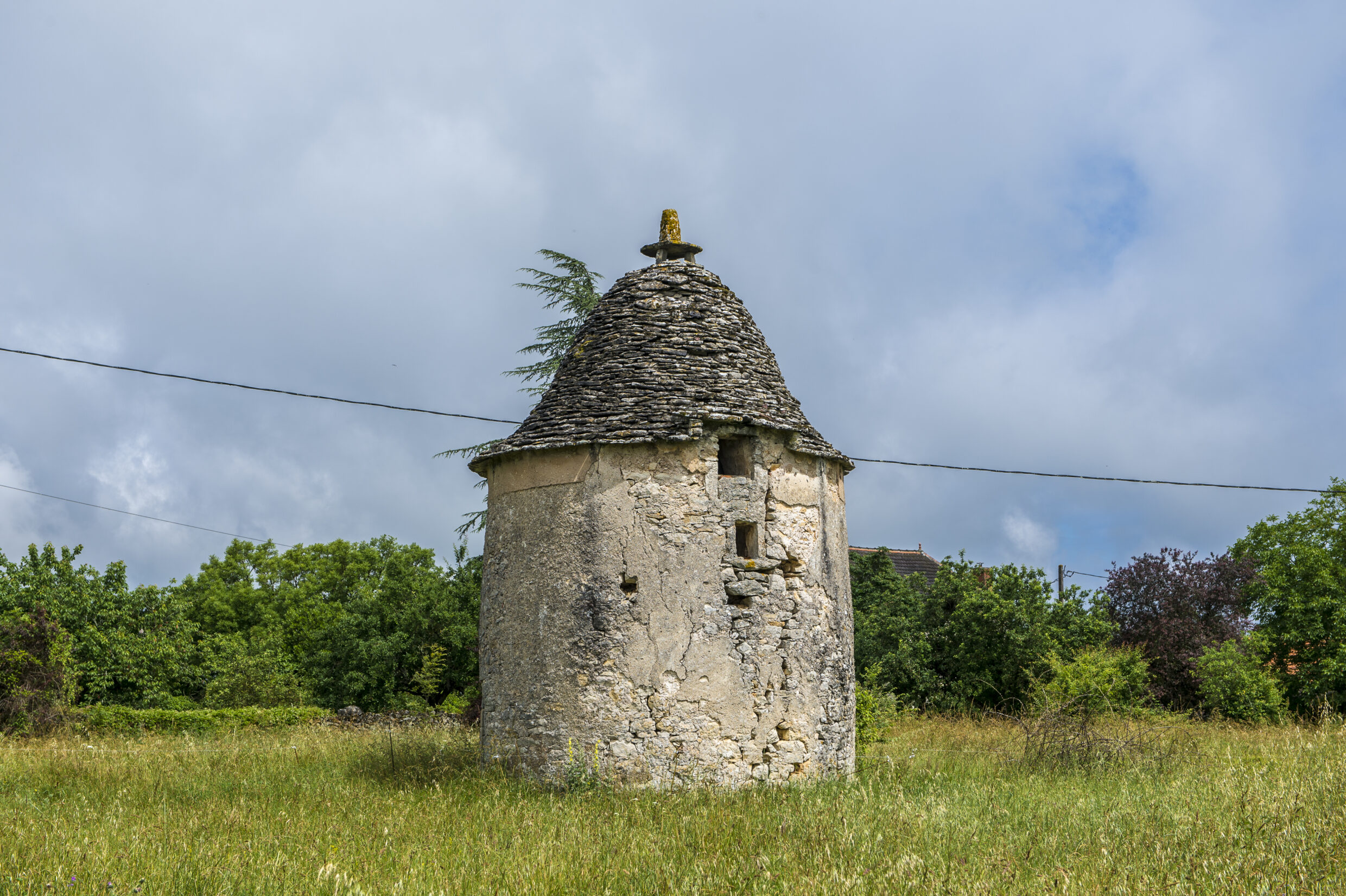 Sentier entre Faycelles et Cajarc ©AFCC JJGelbart
