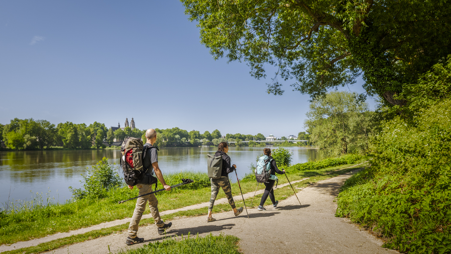 Pèlerins sur la Voie de Tours © ADT Touraine JC.Coutand