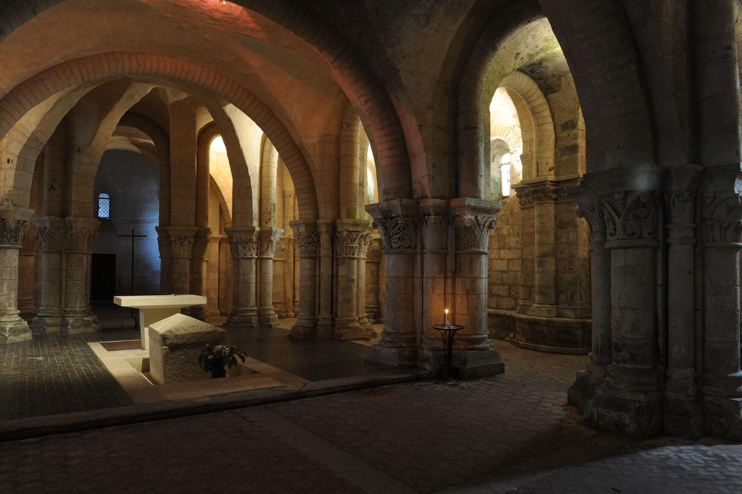 Crypte Eglise Saint-Eutrope - Saintes ©JJGelbart