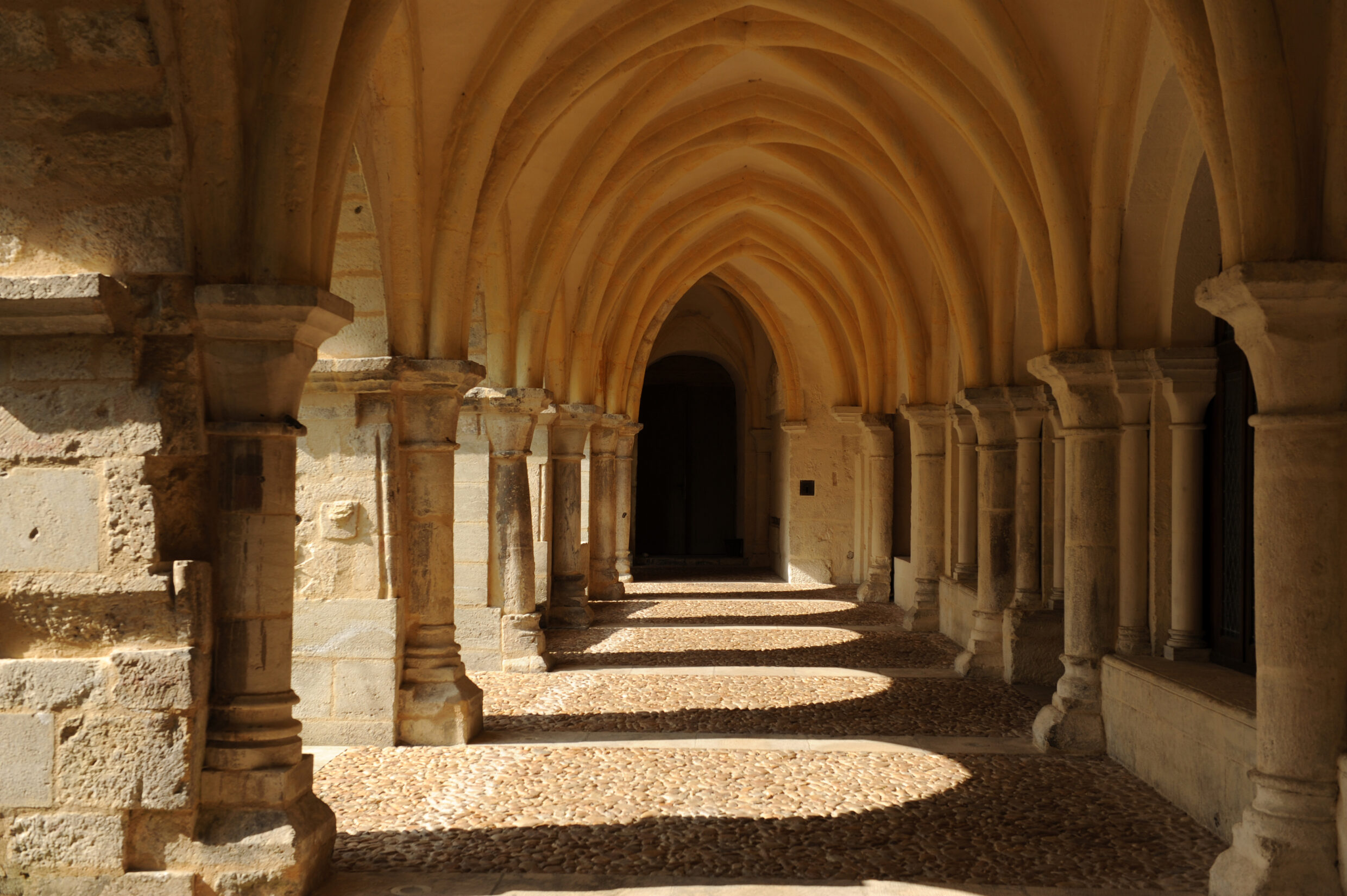 Cloître - Cathédrale Saint-Front ©AFCC JJGelbart