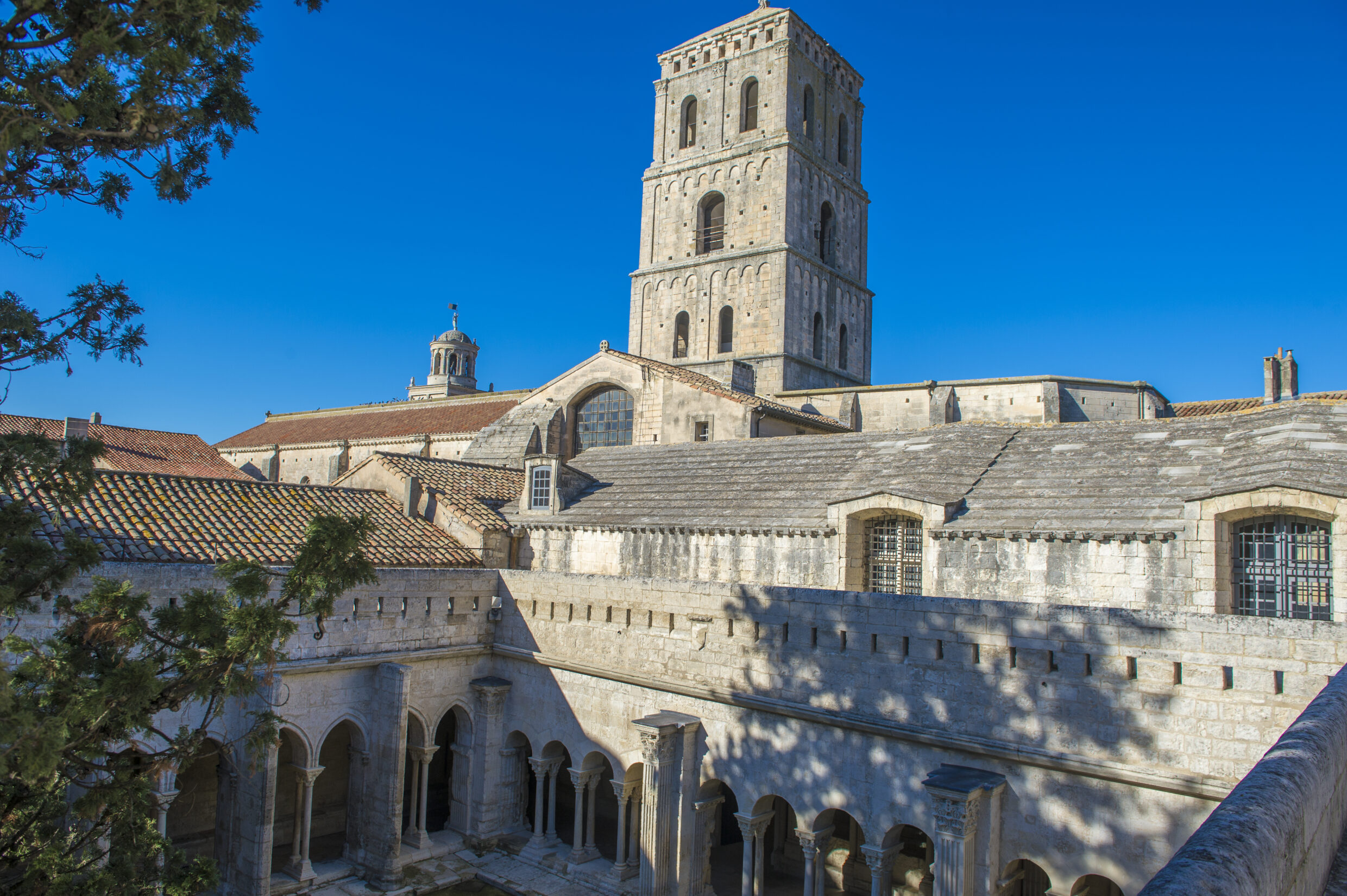 Saint-Trophime Voie d'Arles ©AFCC JJGelbart