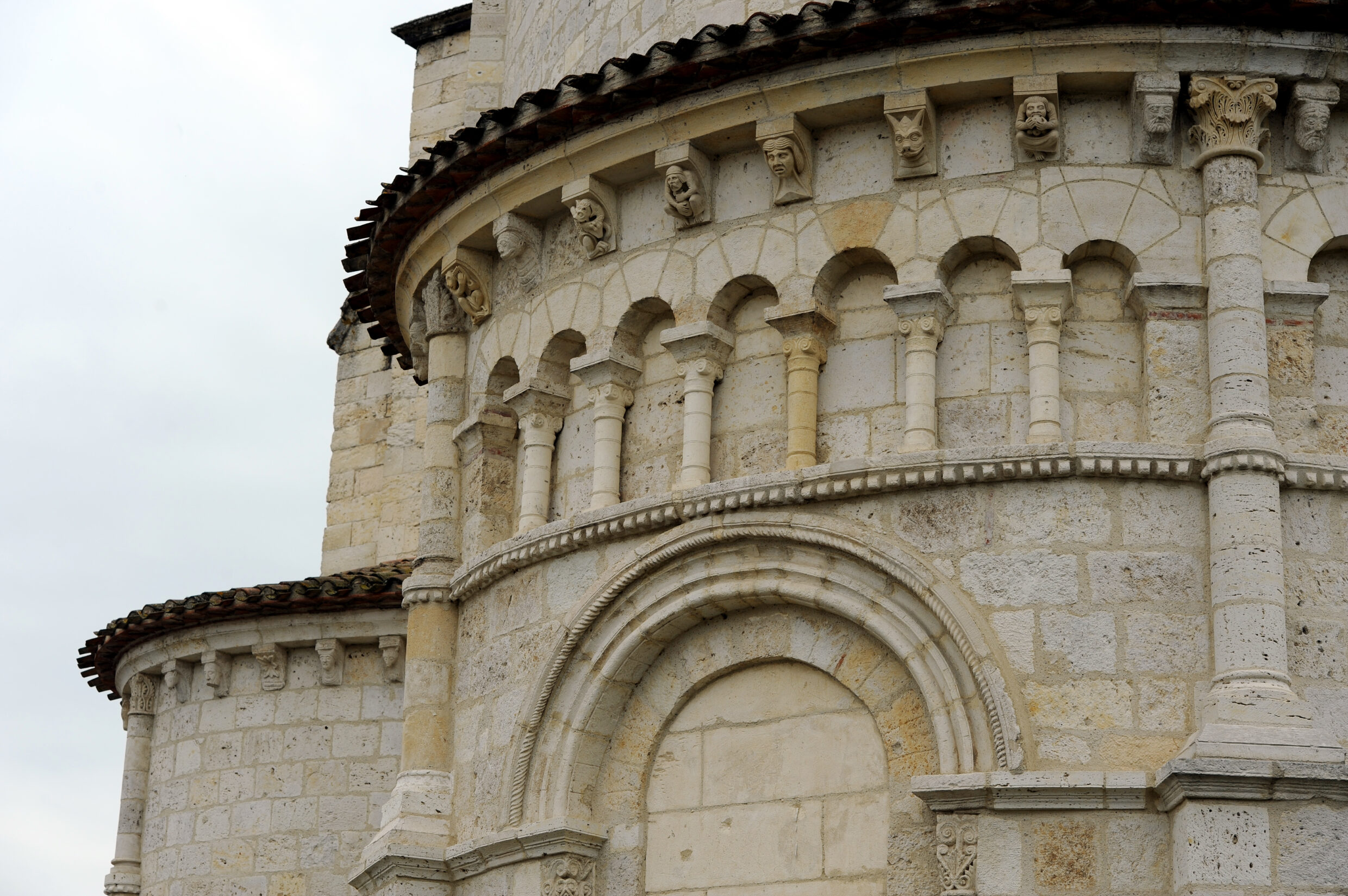 Cathédrale Saint Caprais ©AFCC JJGelbart